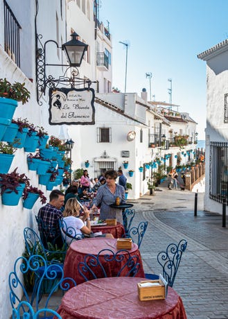 White-washed buildings add even more charm