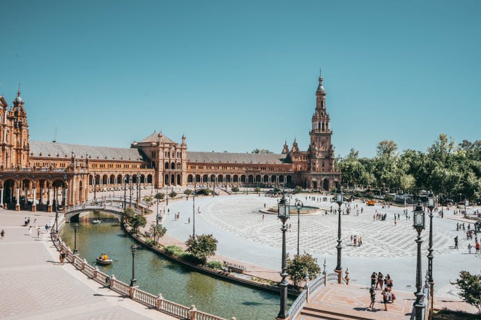 Plaza de España built more recently in 1928.
