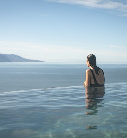 A relaxing bath in the thermal waters