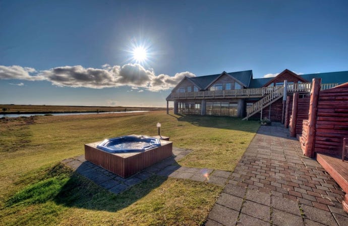 What better way to end the first day driving along the southern coast of Iceland than with a dip in the hot tub!