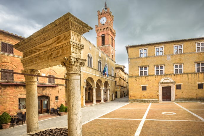 Pienza's lovely piazza
