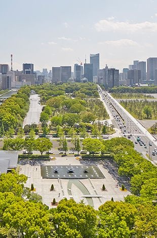 Luxurious Premier Suite at Palace Hotel Tokyo, featuring elegant contemporary design with panoramic city skyline and minimalist Japanese-inspired decor