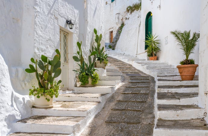 Meander across whitewashed villages in Puglia
