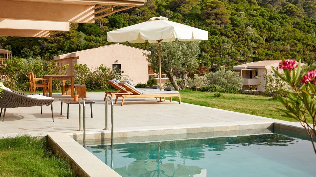 ELIVI Skiathos - Premium Suite, Private Pool - Hotel Room in Greece