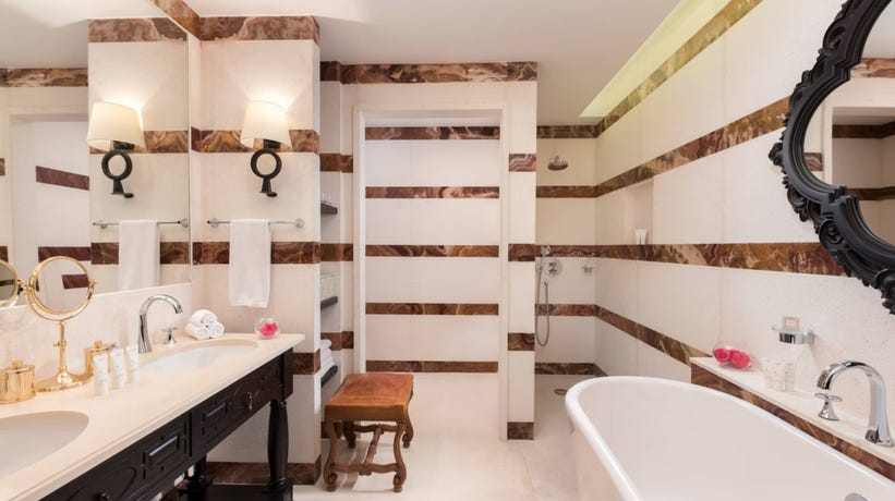 The spacious bathroom in the Alfonso XIII Suite.
