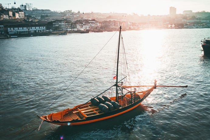 Fisher boat on the Douro