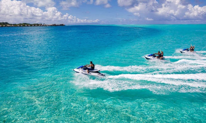 Jetskiing in Nassau
