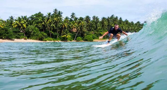 Surfing in Tangalle