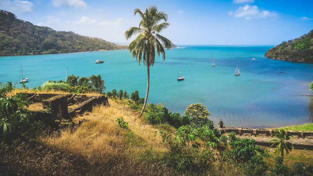 Another Side of Life in Panama’s Most Beautiful Bay