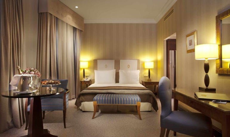 The Junior Suite
