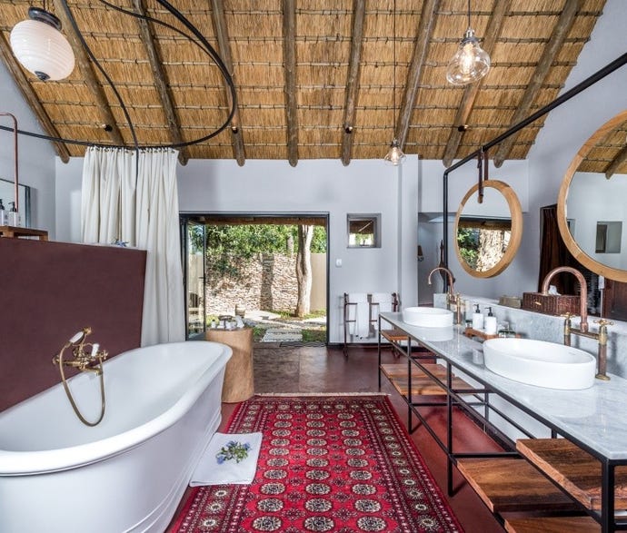 Expansive bathroom at Selati Camp
