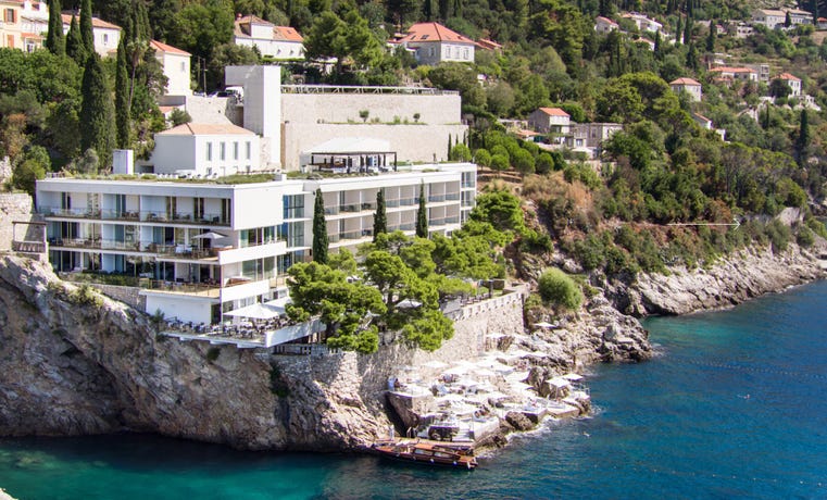 The seaside setting of Villa Dubrovnik
