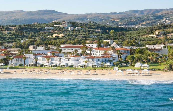 Hotel and the beach
