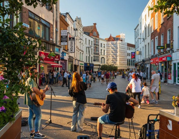 Lively Grafton Street
