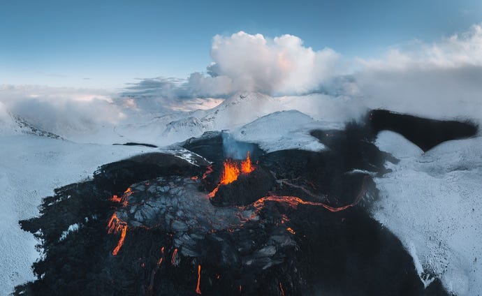 The eruption of the Geldingadalir volcano