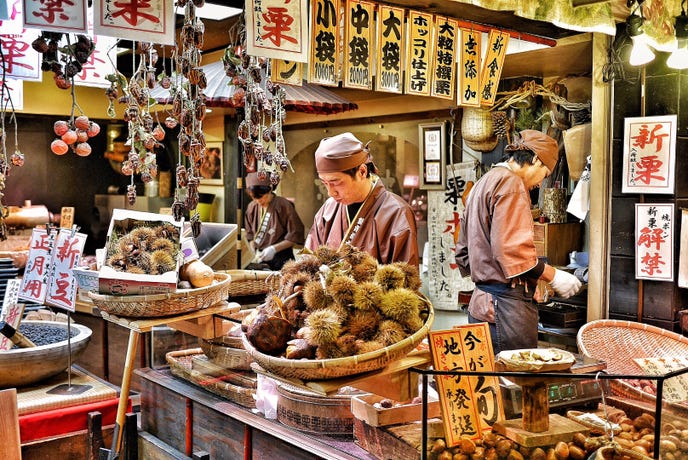 Lunch at the market
