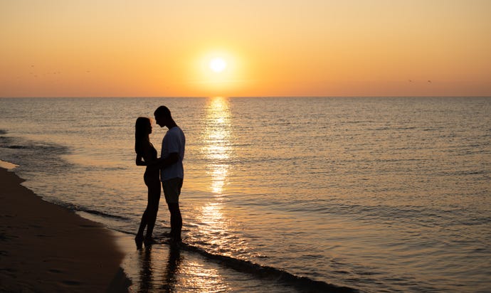 The end of a perfect Honeymoon
