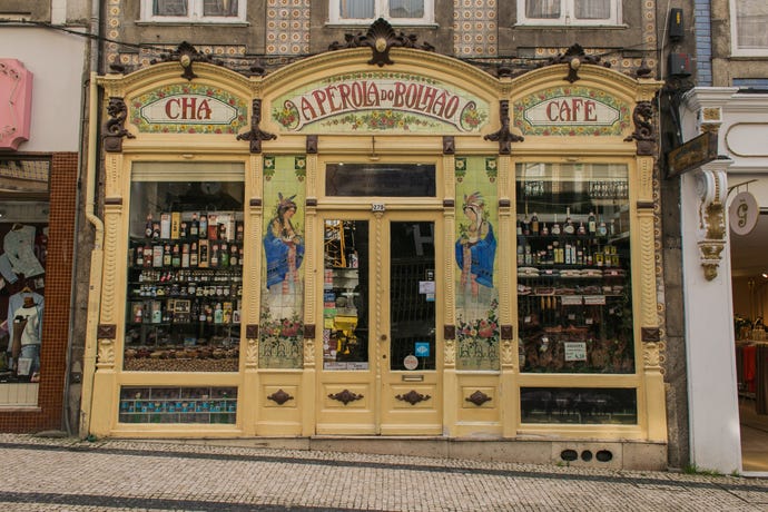 A traditional grocery store in Porto
