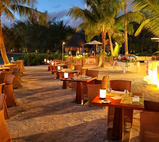 Beachfront dining
