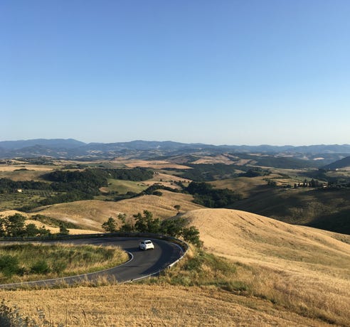 The winding roads leading to Volterra
